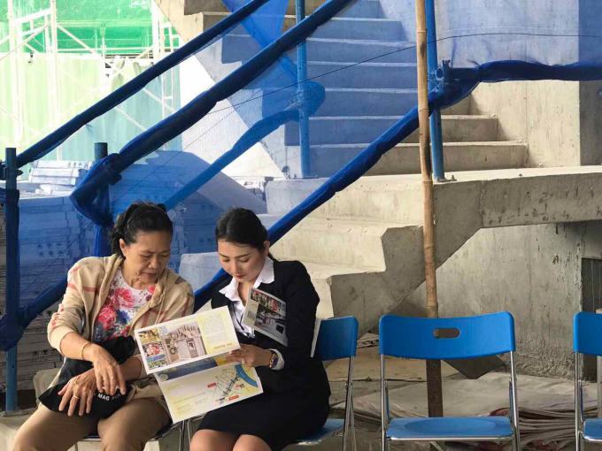 C&ocirc; Loan (Nh&agrave; đầu tư) t&igrave;m hiểu dự &aacute;n ngay tại c&ocirc;ng trường The Tresor.