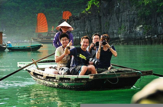 Visa có là chìa khóa vàng mở 'nút thắt cổ chai' cho du lịch Việt?