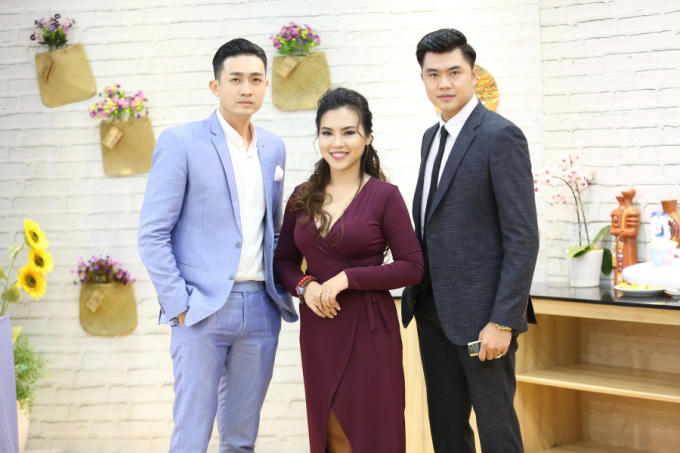 Thanh Nhân bật mí đời tư hàng loạt nhạc sĩ nổi tiếng trong