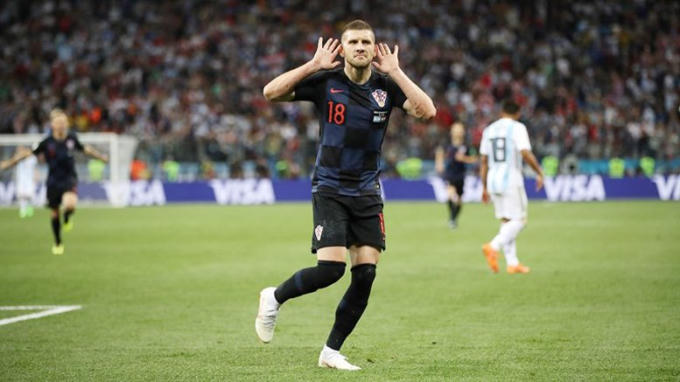 Messi ho&agrave;n to&agrave;n