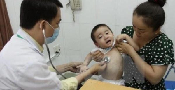 Thời tiết nắng nóng là điều kiện thuận lợi cho vi khuẩn phát triển. Ảnh: minh hoạc