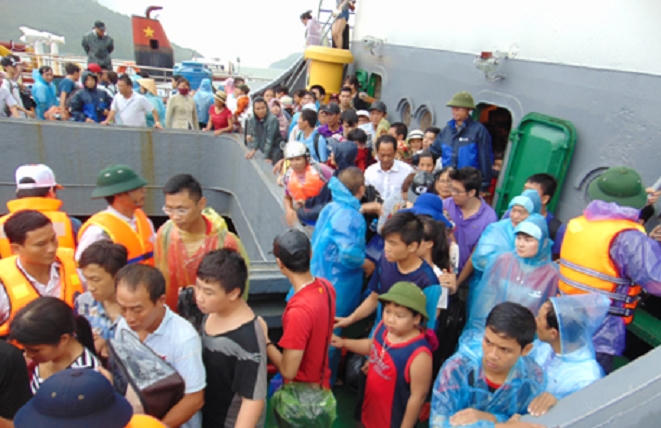 Hàng nghìn du khách bị mắc kẹt tại đảo Cô Tô do thời tiết xấu (Ảnh minh họa).