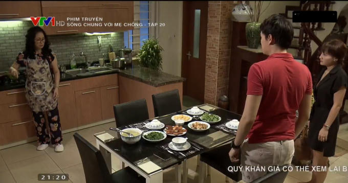 “Con không xúi bẩy gì con trai của mẹ cả. Mẹ làm ơn cho con được bình yên đi ạ”, Vân nói và bỏ thẳng lên nhà mặc kệ sự tức giận của bà Phương.
