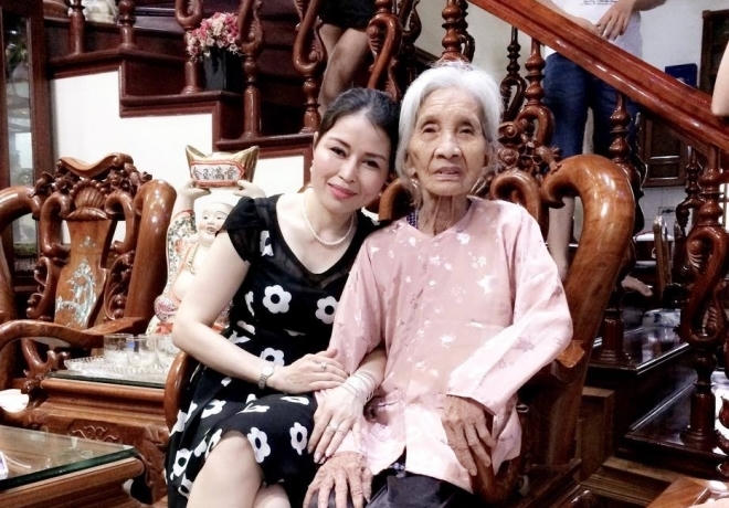Chị Phương Lan luôn trân trọng và dành tình cảm đặc biệt nhất cho người mẹ của mình.