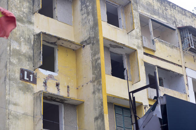 Khu nhà L1 vẫn vẫn đang chờ phá dỡ.