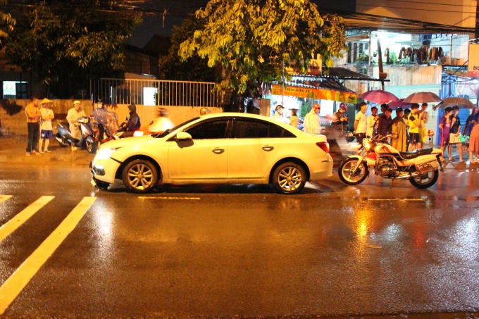 Chiếc ô tô tại hiện trường.