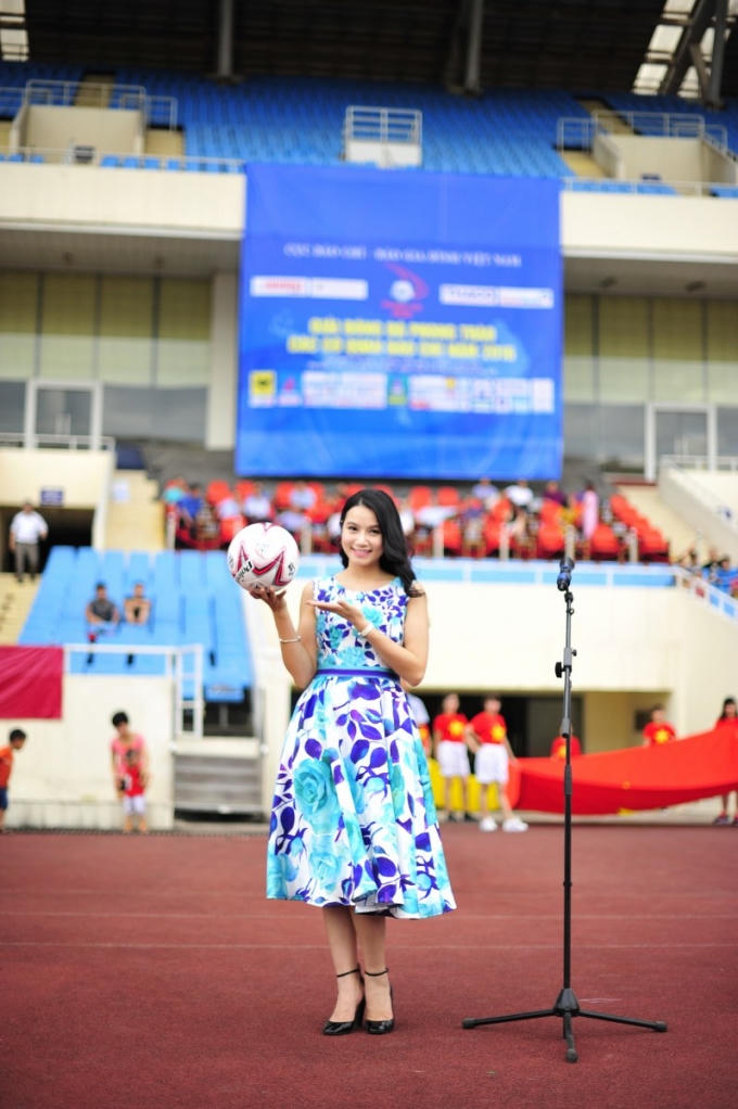 Lương Giang tại sân bóng.