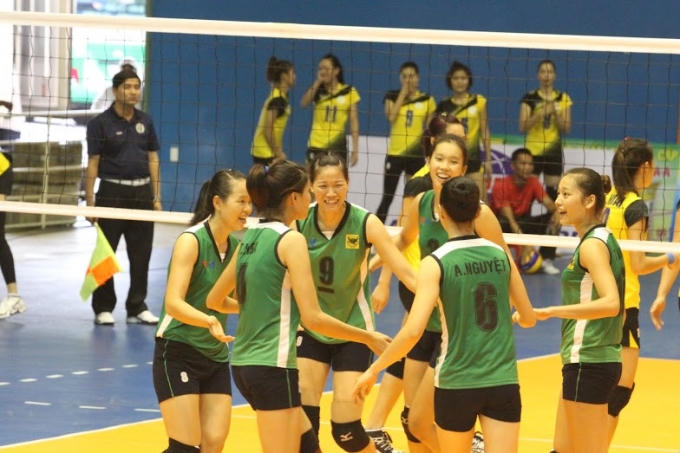 VTV Bình Điền Long An phải vất vả ngày thi đấu cuối cùng với Quảng Ninh mới giành được vé tham dự Cúp Hùng Vương.(Ảnh: BBLA)