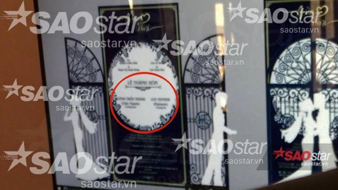 Thiệp cưới được thiết kế theo phong cách hiện đại.