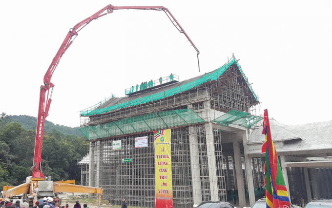 Cung Trúc Lâm được thiết kế mô phỏng kiến trúc Tháp Tổ Yên Tử.