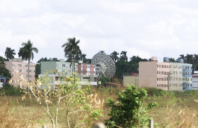 Cơ sở quân sự của Nga tại Cuba chụp năm 2000 (Ảnh: Reuters)