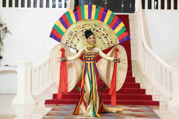 Ngắm nh&igrave;n phần tr&igrave;nh diễn trang phục d&acirc;n tộc trong tập 2 &ldquo;T&ocirc;i l&agrave; Hoa hậu Ho&agrave;n vũ Việt Nam&rdquo;