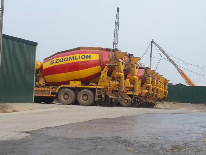 Hiện tại, trạm trộn bê tông Việt Tiệp vẫn hoạt động rầm rộ ngày đêm.