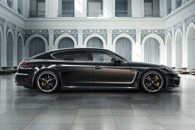 Xe Porsche Panamera Turbo