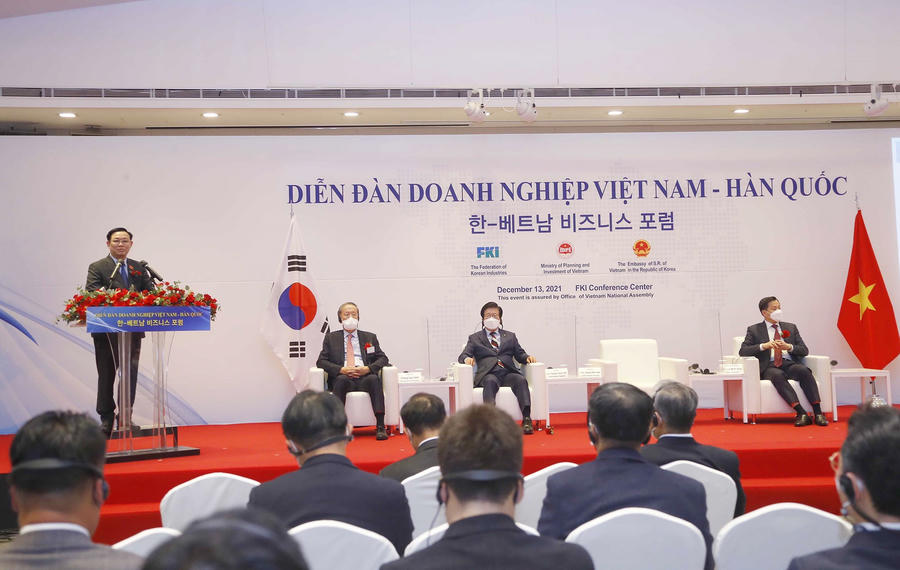 Chủ tịch Quốc hội Vương Đình Huệ dự và phát biểu tại Diễn đàn doanh nghiệp Việt Nam - Hàn Quốc.
