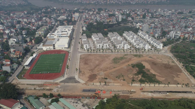 Tuyến đường là một công trình kỷ niệm 15 năm thành lập quận Long Biên.