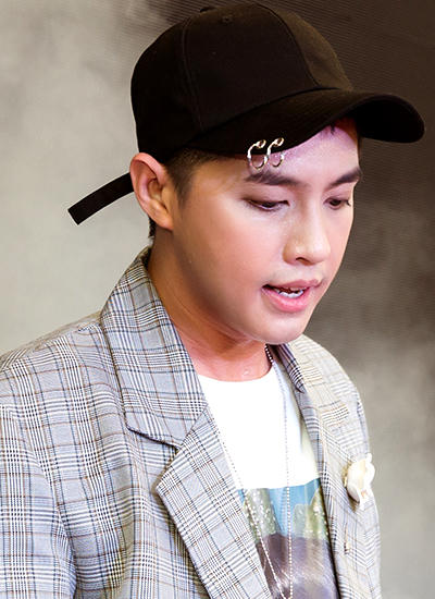 Noo Phước Thịnh chia sẻ cảm giác mệt mỏi và muốn được nghỉ ngơi trong giai đoạn này.