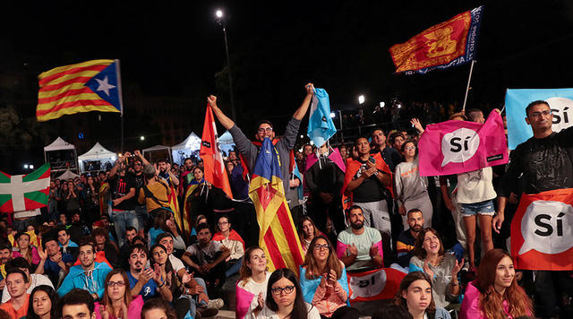 Kêt quả trưng cầu cho thấy 90% cử tri Catalonia ủng hộ tách khỏi Tây Ban Nha. (Ảnh: Reuters)