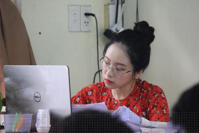 Cô giáo thực tập có gương mặt trẻ thơ