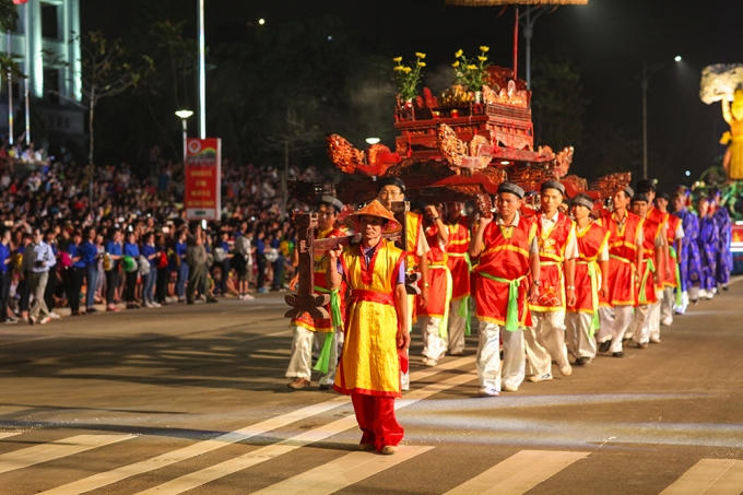 To&agrave;n cảnh Lễ hội d&acirc;n gian đường phố Việt Tr&igrave; năm 2016