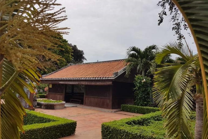 Theo tư liệu lịch sử những tháng ngày dạy học của thầy giáo Nguyễn Tất Thành tại Trường Dục Thanh ở TP Phan Thiết tuy không dài nhưng đã để lại nhiều ấn tượng, nhiều kỷ niệm sâu sắc trong lòng Bác về nhà trường, về nghề dạy học.