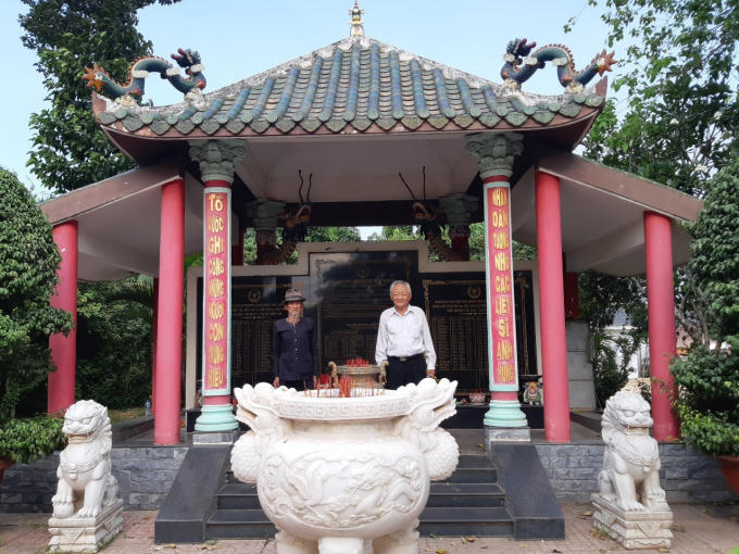 Di tích Suối Mạch Máng