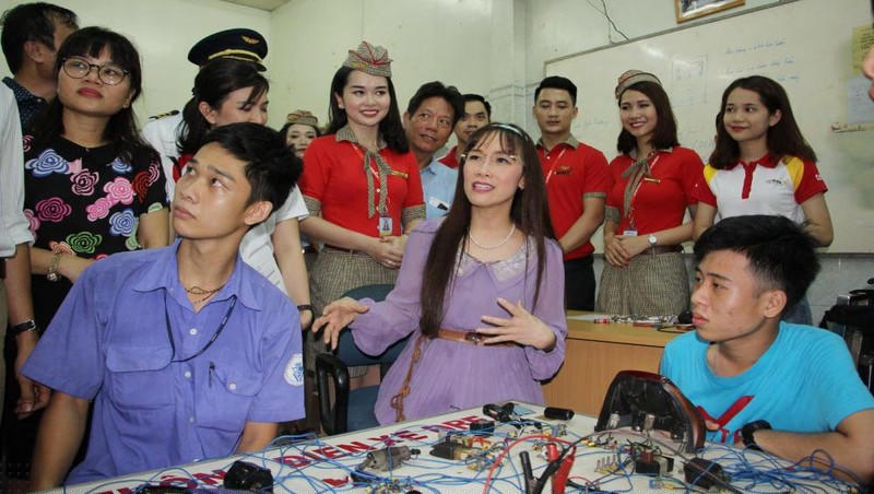 Vietjet mang Tết ấm đến với 1.000 trẻ em