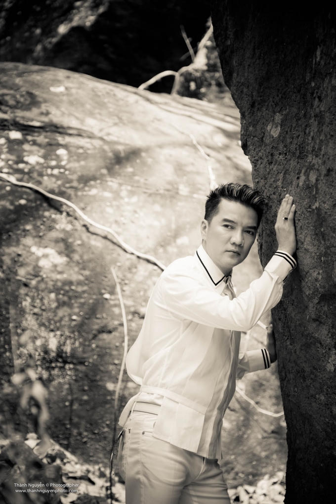 Album "Tình không biên giới" là món quà Đàm Vĩnh Hưng tặng cho khán giả yêu nhạc Thanh Tùng.