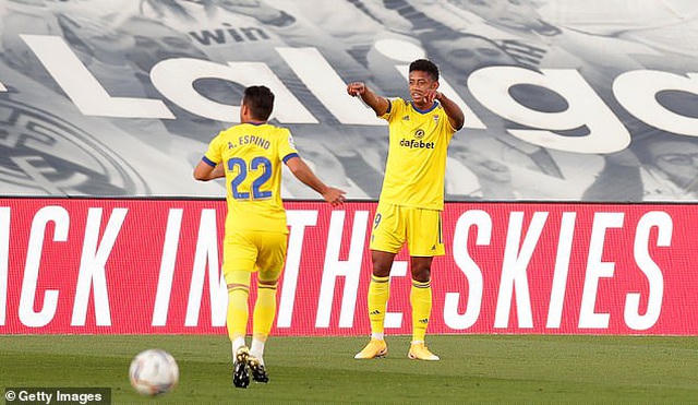 Anthony Lozano ăn mừng bàn thắng duy nhất trận đấu ở phút 16