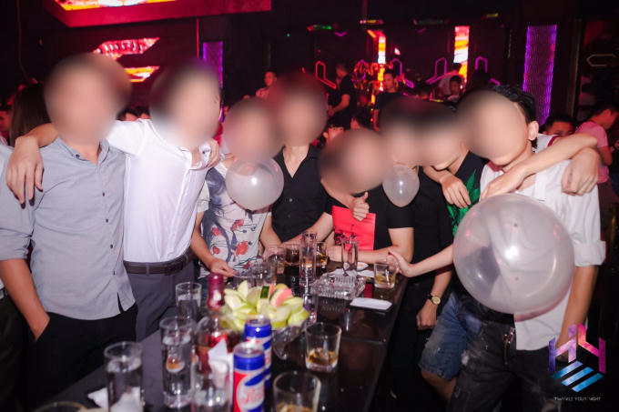 Những cuộc vui tới bến ở Hey Club.