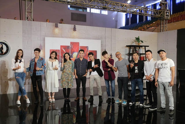 Team Đức Trí với 8 thành viên.