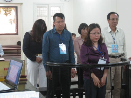 Các bị cáo tại tòa.