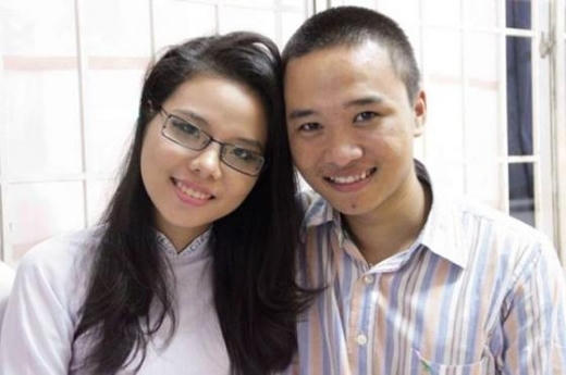 thùy mị trong tà áo dài...