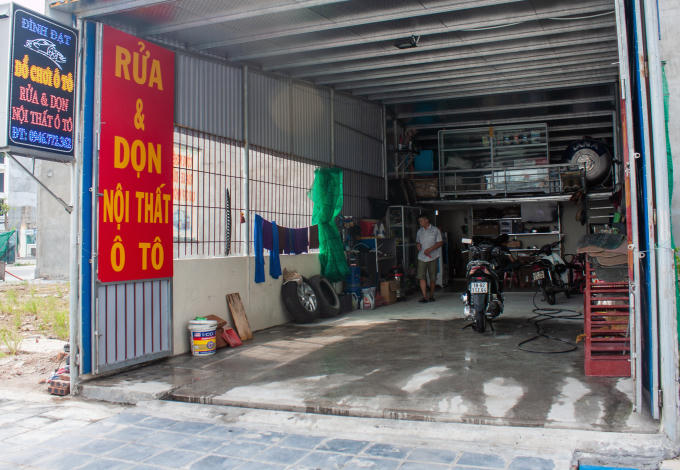 Một cửa hàng rửa và dọn nội thất ô tô đã đi vào hoạt động tại khu đô thị Dệt may Nam Định.