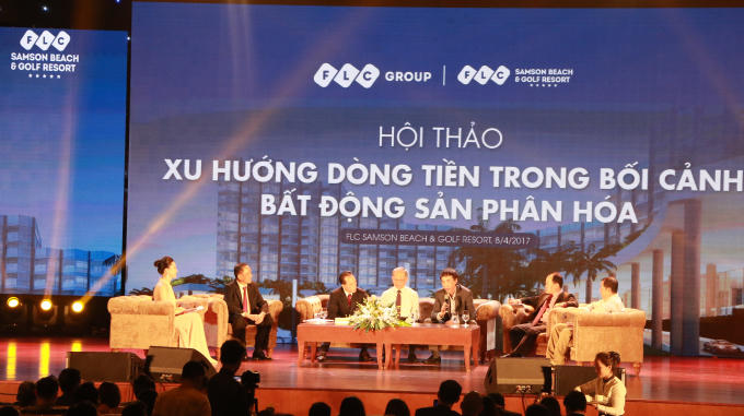 Toàn cảnh buổi Hội thảo "Xu hướng dòng tiền trong bối cảnh bất động sản phân hóa" trong sự kiện "Cơ hội đầu tư và Tiềm năng Tập đoàn FLC"