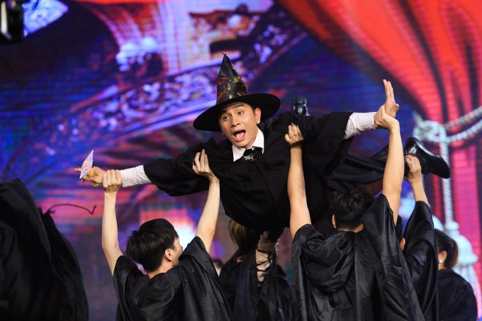 Danh h&agrave;i Ch&iacute; T&agrave;i hốt hoảng khi vợ bất ngờ đ&ograve;i ly h&ocirc;n