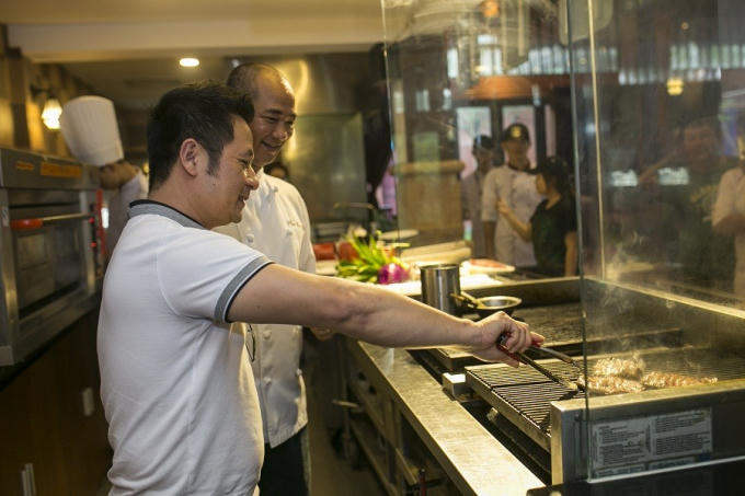 Ấn tượng với h&agrave;ng trăm m&oacute;n ăn tại Kh&ocirc;ng gian ẩm thực Ngũ h&agrave;nh