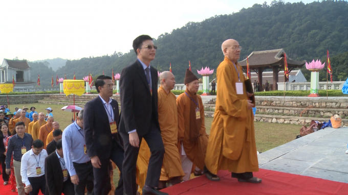 Hơn 5 nghìn đại biểu cùng du khách thập phương tham dự Đại lễ.