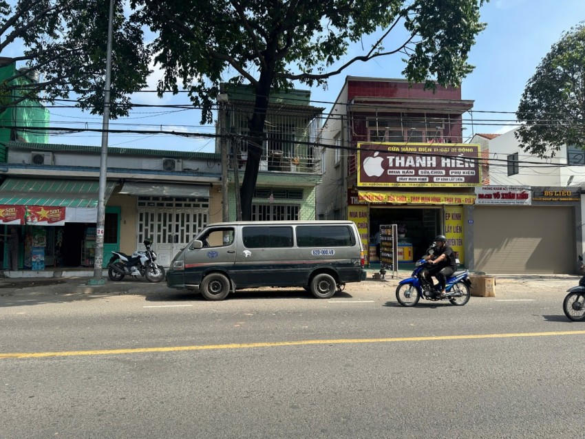 Phương tiện bị Phến trộm cắp được để bỏ trốn.