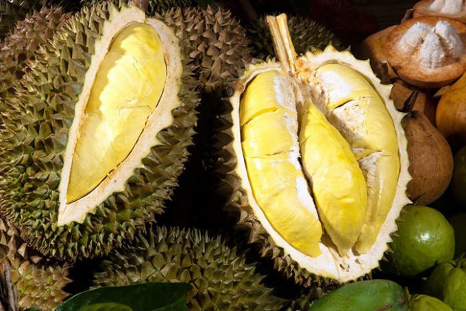 Giá sầu riêng tăng cao, đắt hơn cả giá sầu riêng nhập khẩu