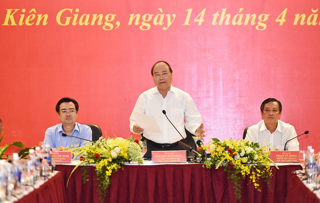 Thủ tướng: "Với 20.000 phòng khách sạn ở Phú Quốc, chắc chắn vấn đề môi trường đặt ra thử thách rất lớn".