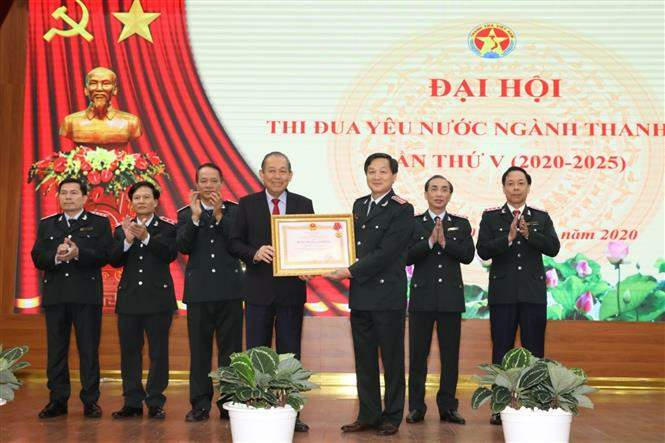 Anh16.