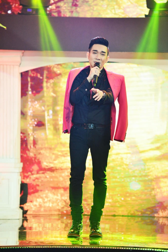 Quang Hà.