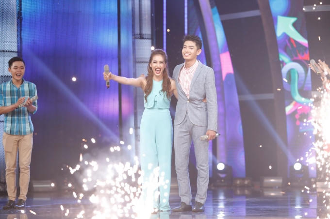 Ho&agrave;ng Oanh, Hương Giang x&uacute;c động bật kh&oacute;c khi xem Quang Đăng m&uacute;a đương đại