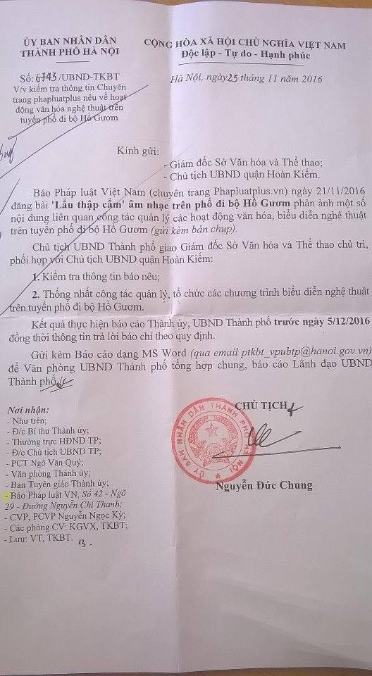 Chủ tịch UBND TP chỉ đạo việc kiểm tra thông tin và thống nhất công tác quản lý các chương trình âm nhạc tại tuyến phố đi bộ Hồ Gươm.