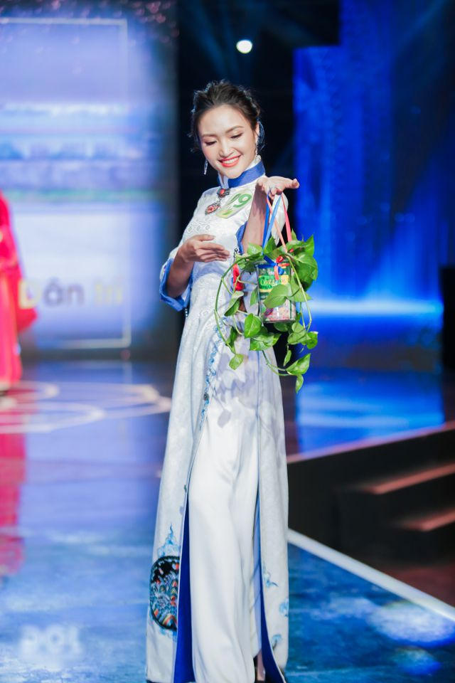 Anh304.