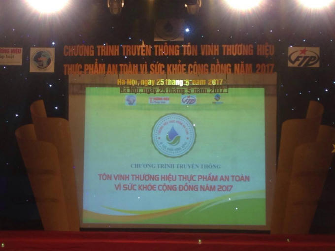 Chương trình truyền thông tôn vinh " Thương hiệu thực phẩm an toàn vì sức khỏe cộng đồng năm 2017.