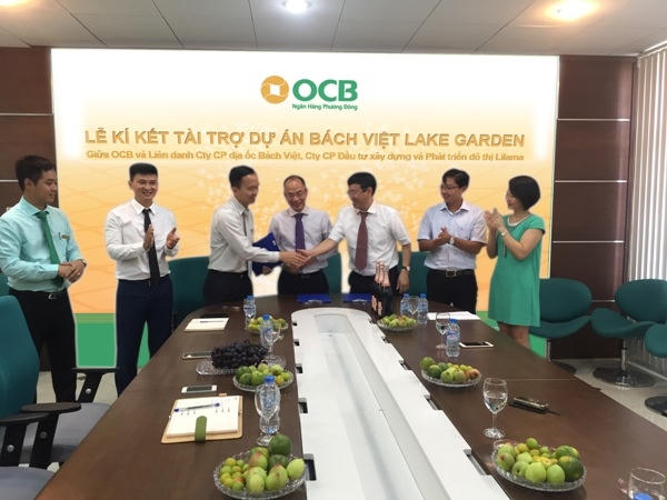 lễ ký kết tài trợ dự án Bách Việt.