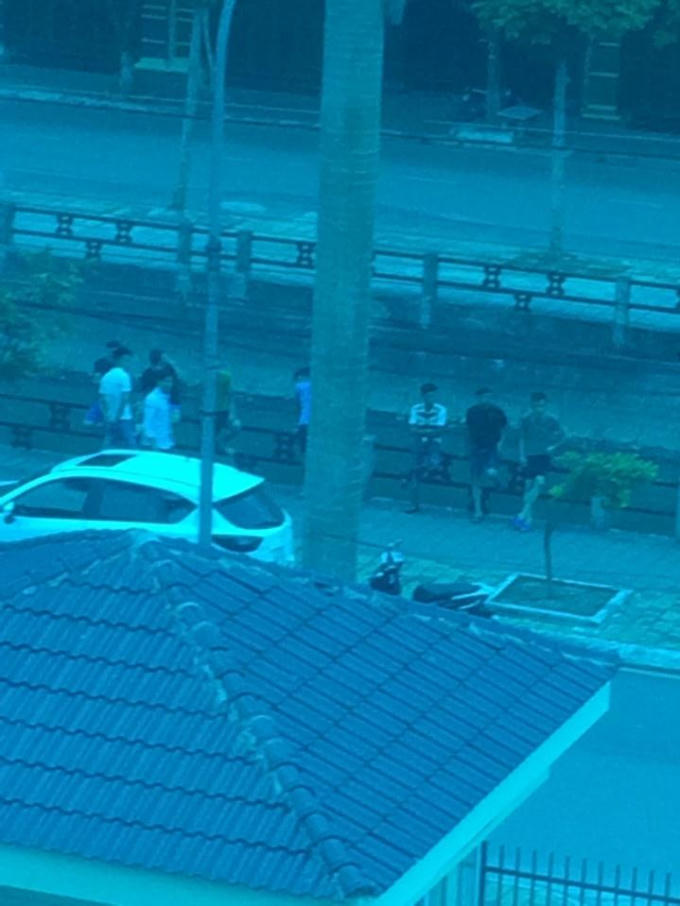 Nhóm người lạ mặt đã đe dọa "xử lý" các nhà thầu và khẳng định "gói thầu đã có chủ".