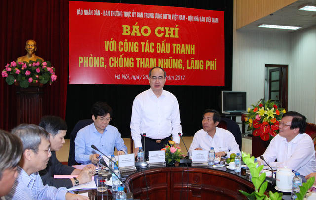 Ông Nguyễn Thiện Nhân - Chủ tịch Uỷ ban Trung ương MTTQ Việt Nam phát biểu tại hội thảo.